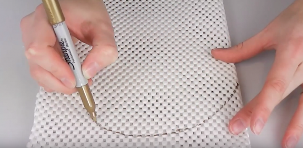 She Cuts A Heart Out Of This NonSlip Mat and Then Makes Something ADORABLE!! Wise DIY Wise DIY