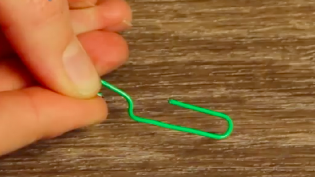 She Bends A Paper Clip And All I Can Think Is "Where Has This Hack Been All My Life?" Wise DIY