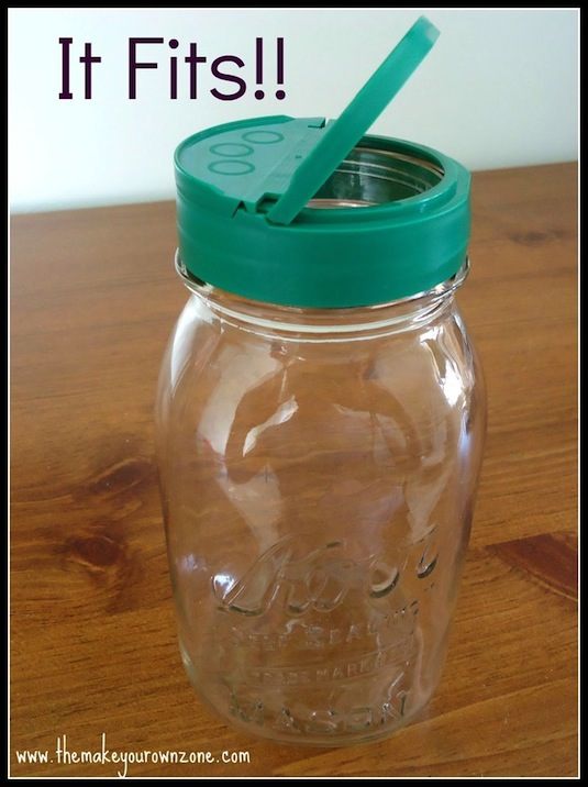 20-Of-The-Best-Mason-Jar-Projects-Screw-a-parmesan-cheese-lid-to-the-top-of-a-mason-jar-It-fits-parmesan-lid-3