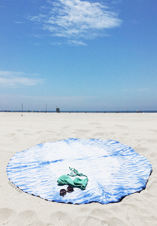 DIY+Round+Shibori+Beach+Blanket+by+Drawn+to+DIY+(07)