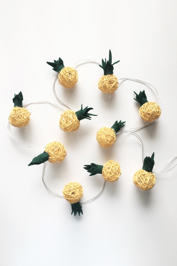 diy-pineapple-string-lights-drawntodiy-02