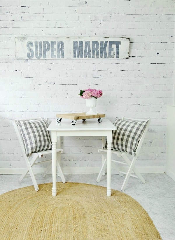 supermarket-with-brick-wall