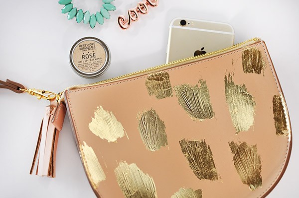 gold-brushstroke-clutch1