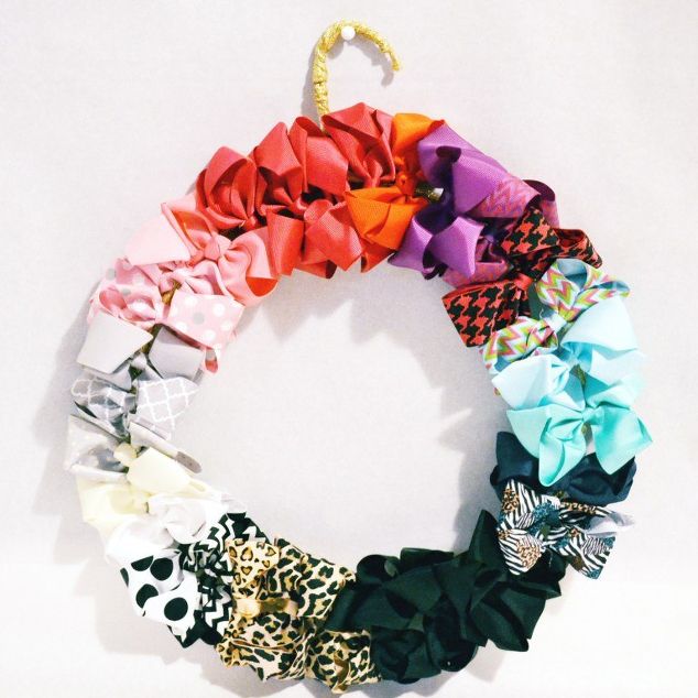 diy-hair-bow-wreath-for-a-baby-girl-bedroom-ideas-crafts-wreaths